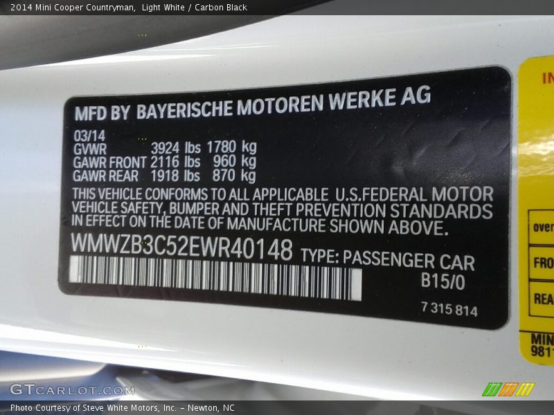 Light White / Carbon Black 2014 Mini Cooper Countryman