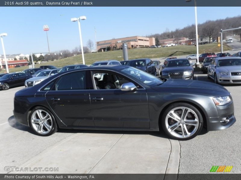 Daytona Gray Pearl / Black 2016 Audi S8 quattro
