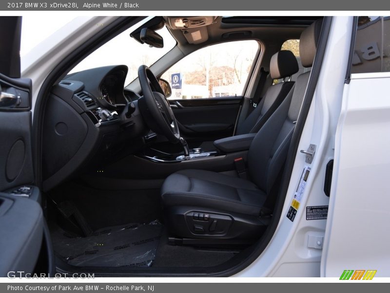 Alpine White / Black 2017 BMW X3 xDrive28i