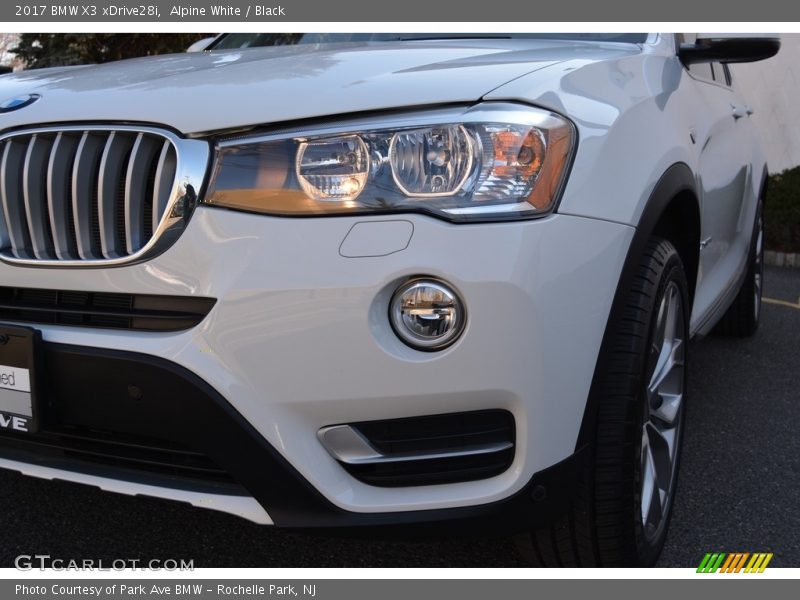 Alpine White / Black 2017 BMW X3 xDrive28i