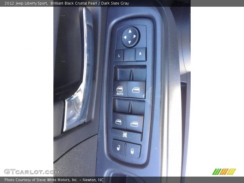 Brilliant Black Crystal Pearl / Dark Slate Gray 2012 Jeep Liberty Sport