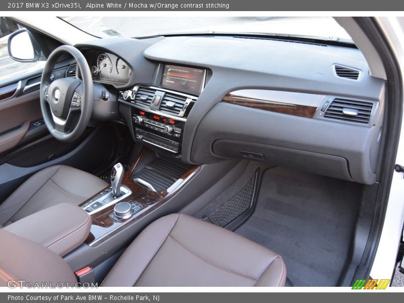 Dashboard of 2017 X3 xDrive35i