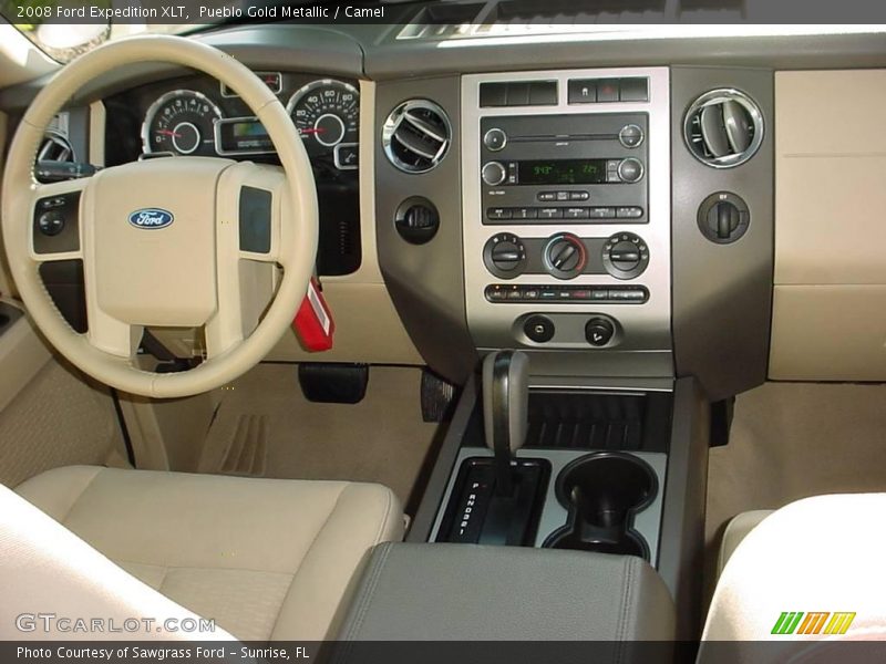 Pueblo Gold Metallic / Camel 2008 Ford Expedition XLT