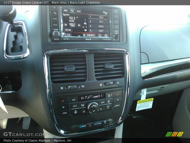 Black Onyx / Black/Light Graystone 2017 Dodge Grand Caravan SXT