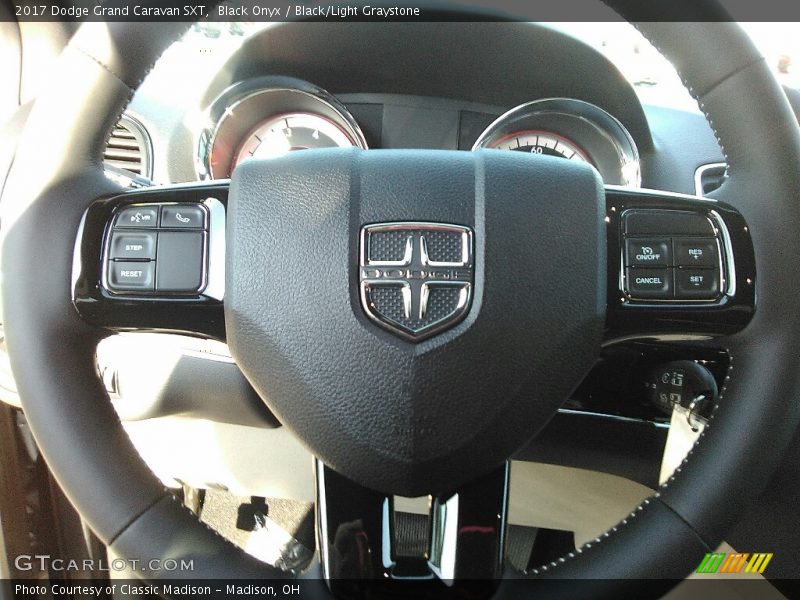 Black Onyx / Black/Light Graystone 2017 Dodge Grand Caravan SXT