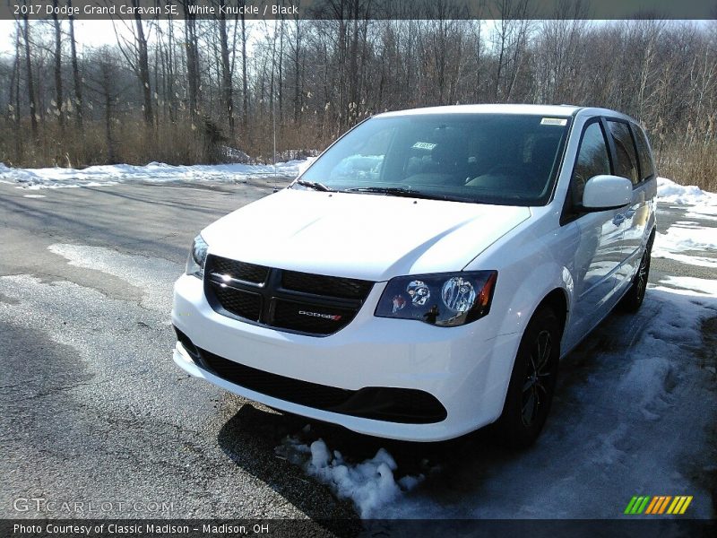 White Knuckle / Black 2017 Dodge Grand Caravan SE