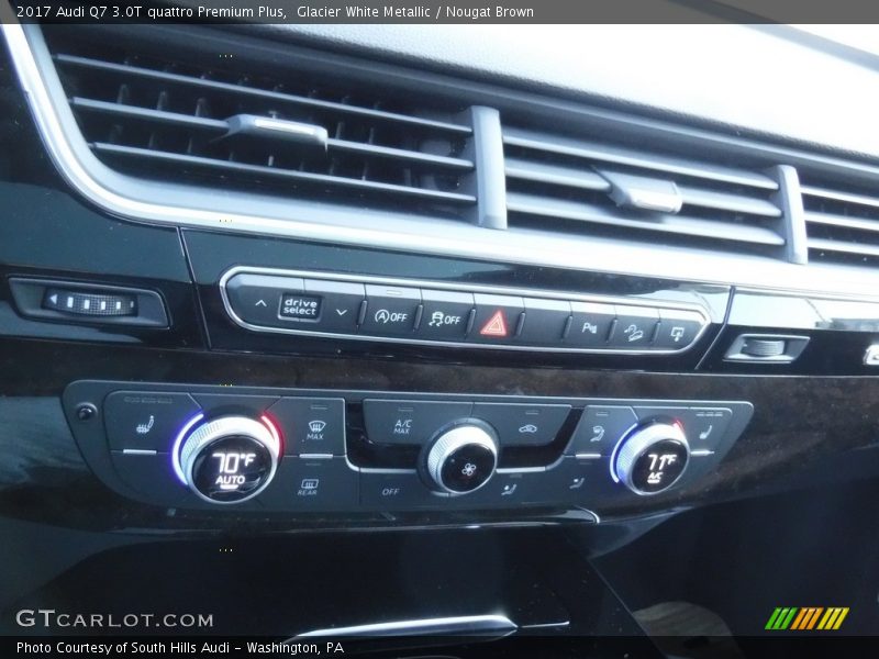 Glacier White Metallic / Nougat Brown 2017 Audi Q7 3.0T quattro Premium Plus
