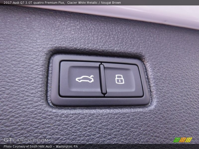 Glacier White Metallic / Nougat Brown 2017 Audi Q7 3.0T quattro Premium Plus
