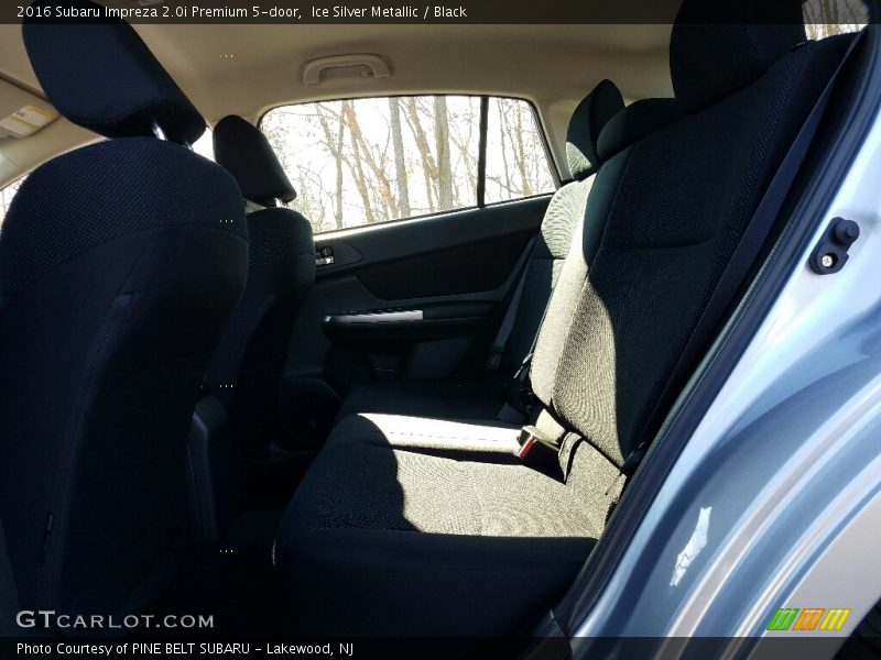 Ice Silver Metallic / Black 2016 Subaru Impreza 2.0i Premium 5-door