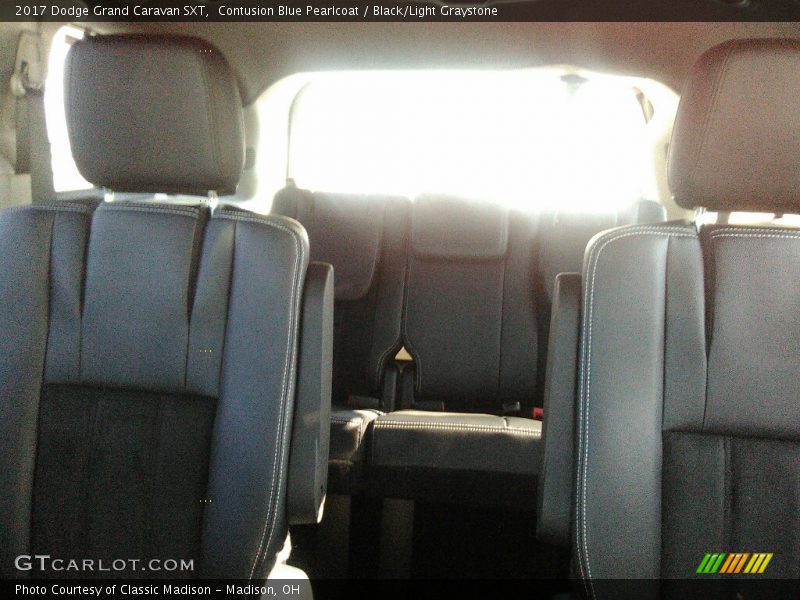 Contusion Blue Pearlcoat / Black/Light Graystone 2017 Dodge Grand Caravan SXT