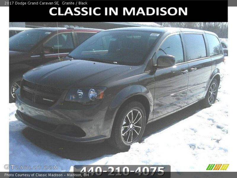 Granite / Black 2017 Dodge Grand Caravan SE