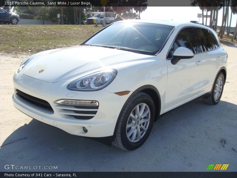 Sand White / Luxor Beige 2011 Porsche Cayenne