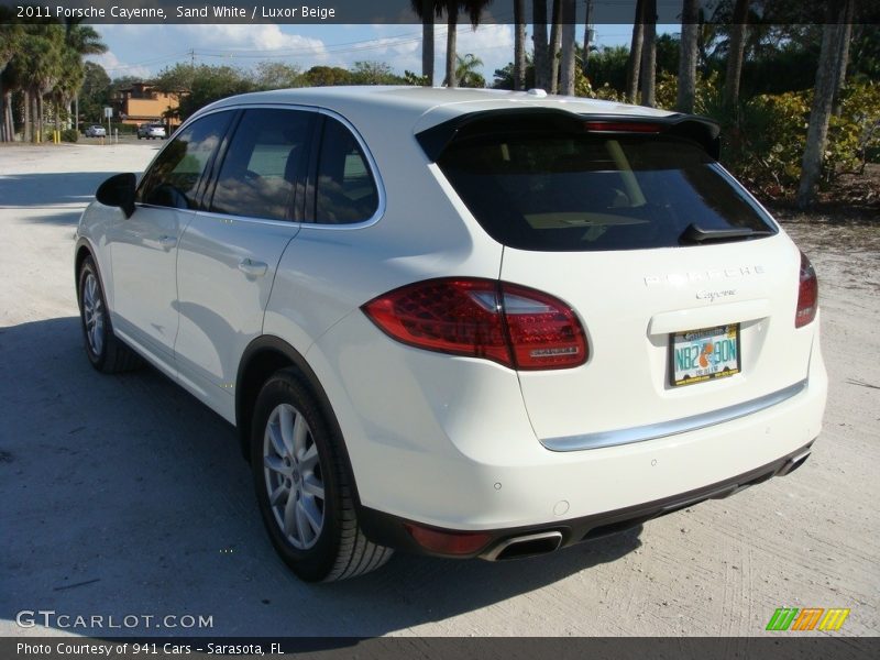 Sand White / Luxor Beige 2011 Porsche Cayenne