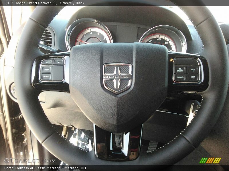 Granite / Black 2017 Dodge Grand Caravan SE