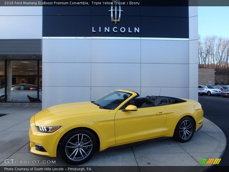 Front 3/4 View of 2016 Mustang EcoBoost Premium Convertible