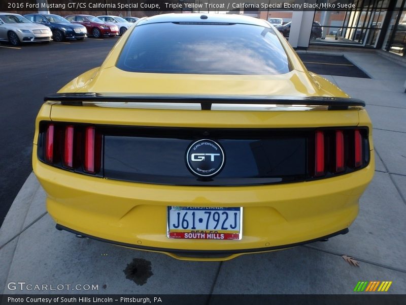 Triple Yellow Tricoat / California Special Ebony Black/Miko Suede 2016 Ford Mustang GT/CS California Special Coupe