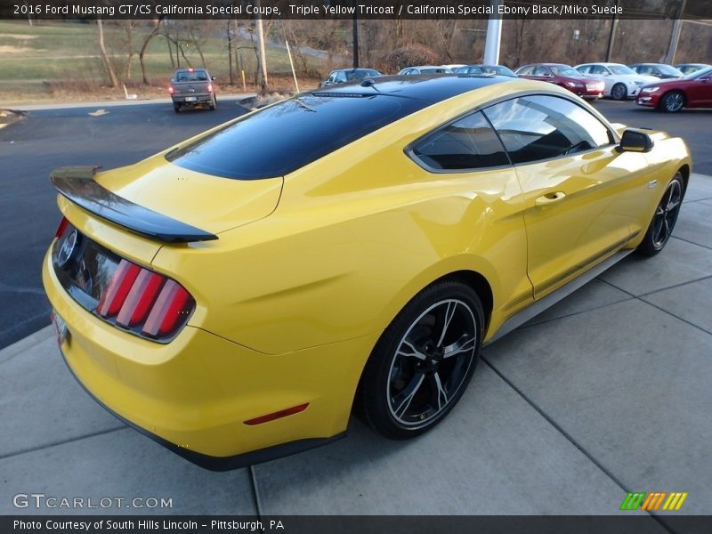 Triple Yellow Tricoat / California Special Ebony Black/Miko Suede 2016 Ford Mustang GT/CS California Special Coupe