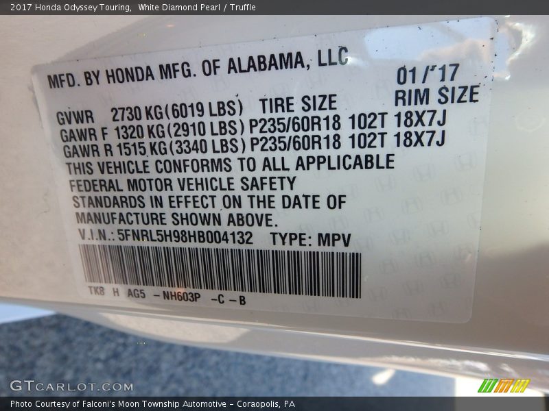 White Diamond Pearl / Truffle 2017 Honda Odyssey Touring