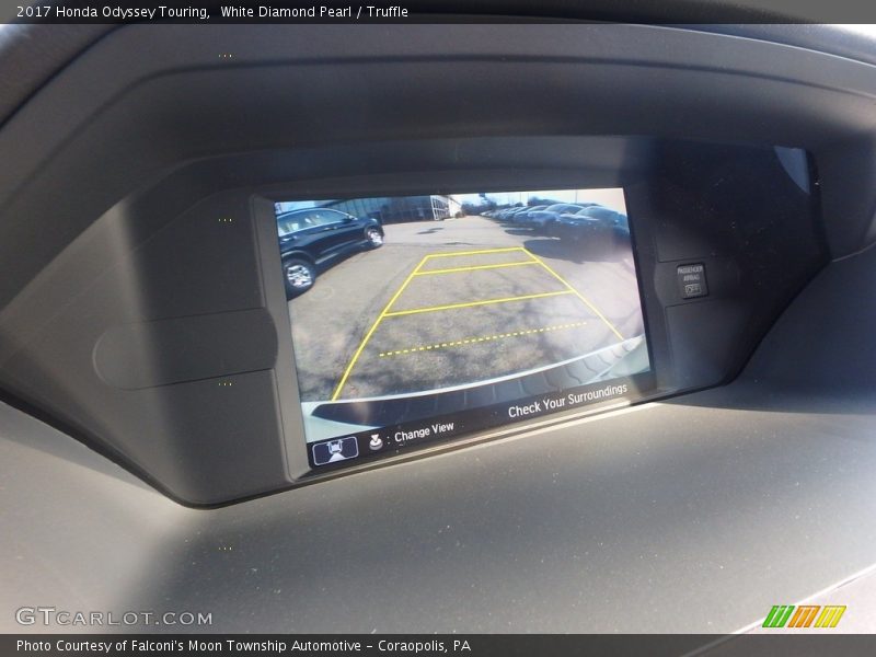 White Diamond Pearl / Truffle 2017 Honda Odyssey Touring