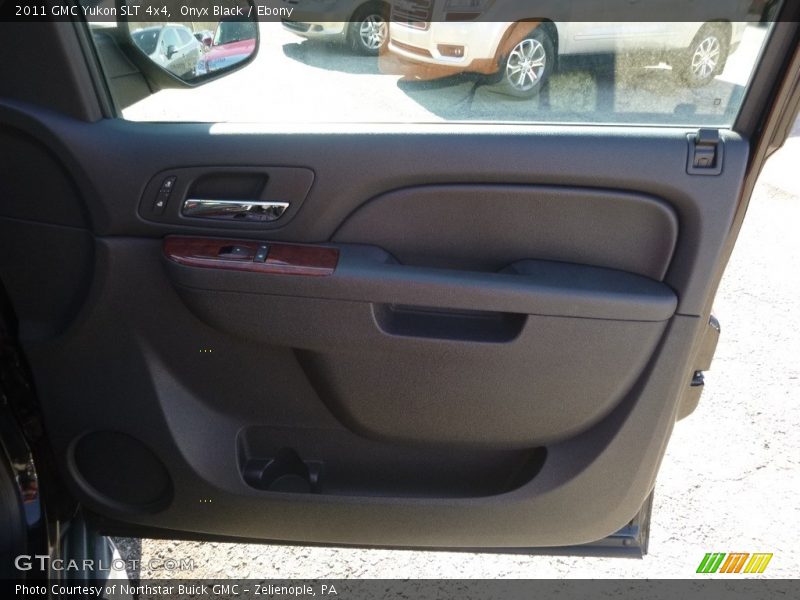 Onyx Black / Ebony 2011 GMC Yukon SLT 4x4