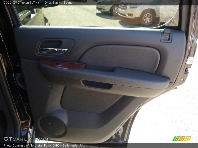 Onyx Black / Ebony 2011 GMC Yukon SLT 4x4