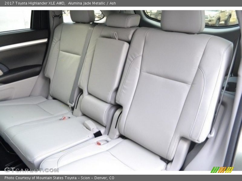 Alumina Jade Metallic / Ash 2017 Toyota Highlander XLE AWD