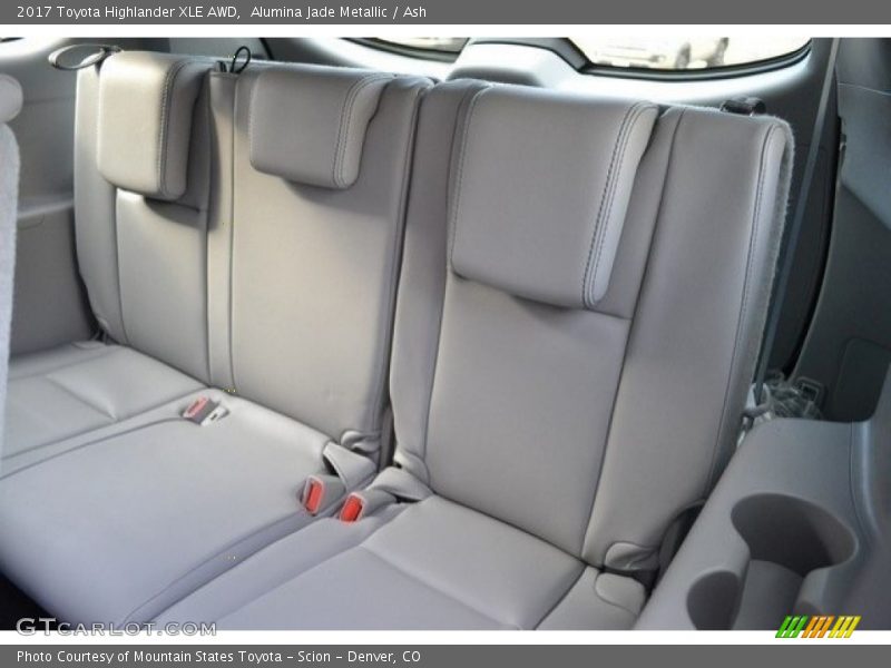 Alumina Jade Metallic / Ash 2017 Toyota Highlander XLE AWD