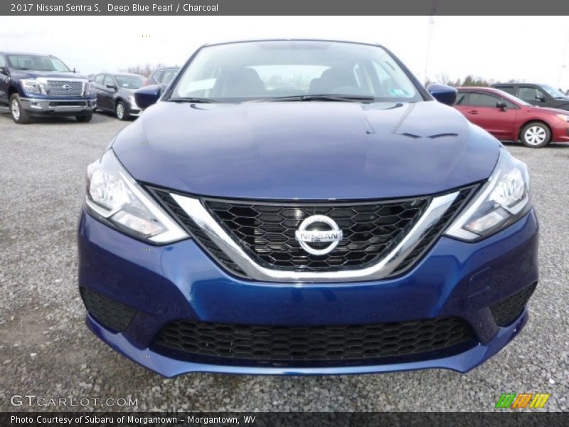 Deep Blue Pearl / Charcoal 2017 Nissan Sentra S