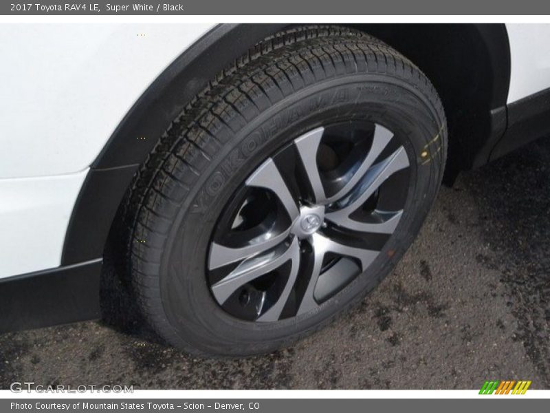Super White / Black 2017 Toyota RAV4 LE