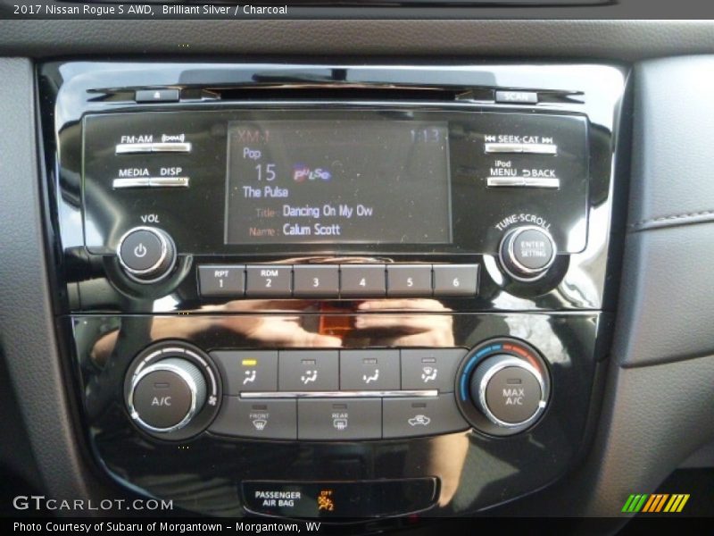 Brilliant Silver / Charcoal 2017 Nissan Rogue S AWD