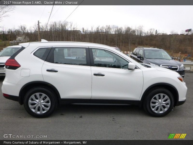 Glacier White / Charcoal 2017 Nissan Rogue S AWD