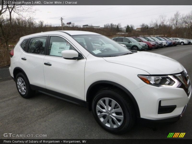 Glacier White / Charcoal 2017 Nissan Rogue S AWD