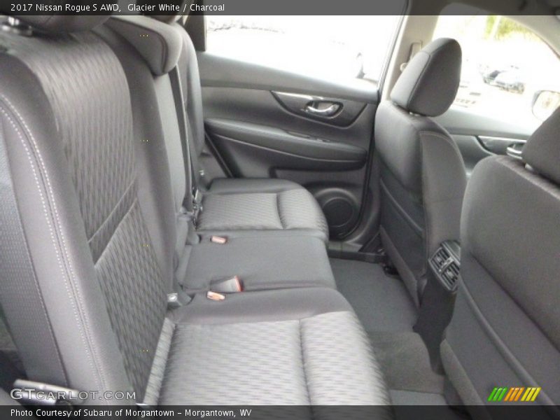 Glacier White / Charcoal 2017 Nissan Rogue S AWD