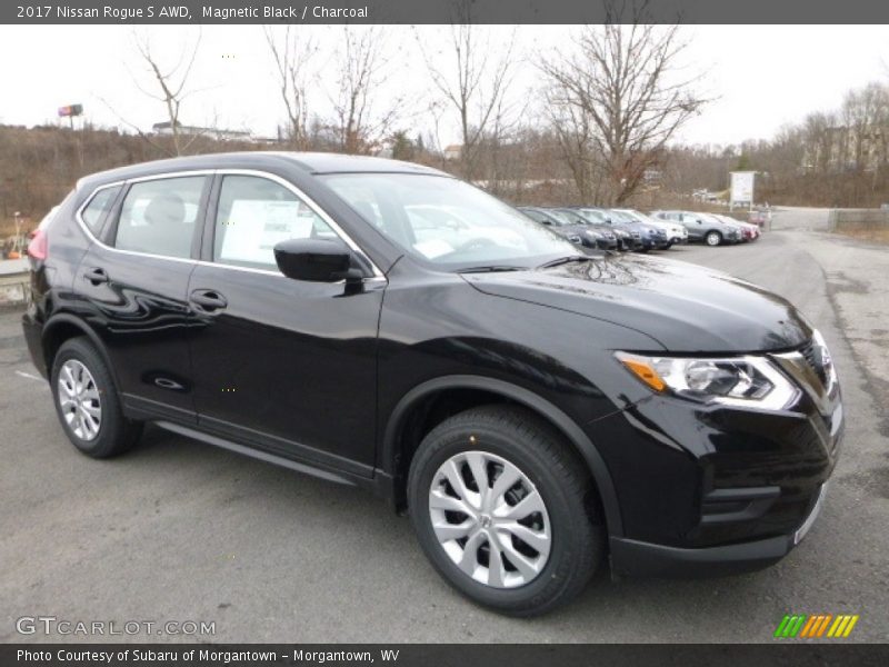 Front 3/4 View of 2017 Rogue S AWD