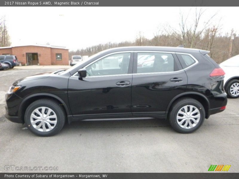Magnetic Black / Charcoal 2017 Nissan Rogue S AWD