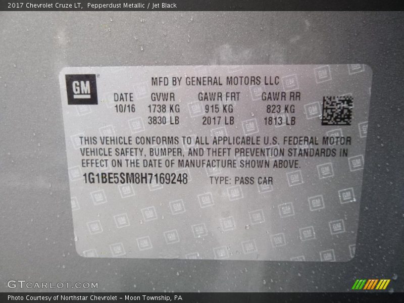 Pepperdust Metallic / Jet Black 2017 Chevrolet Cruze LT