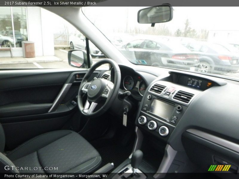Ice Silver Metallic / Black 2017 Subaru Forester 2.5i