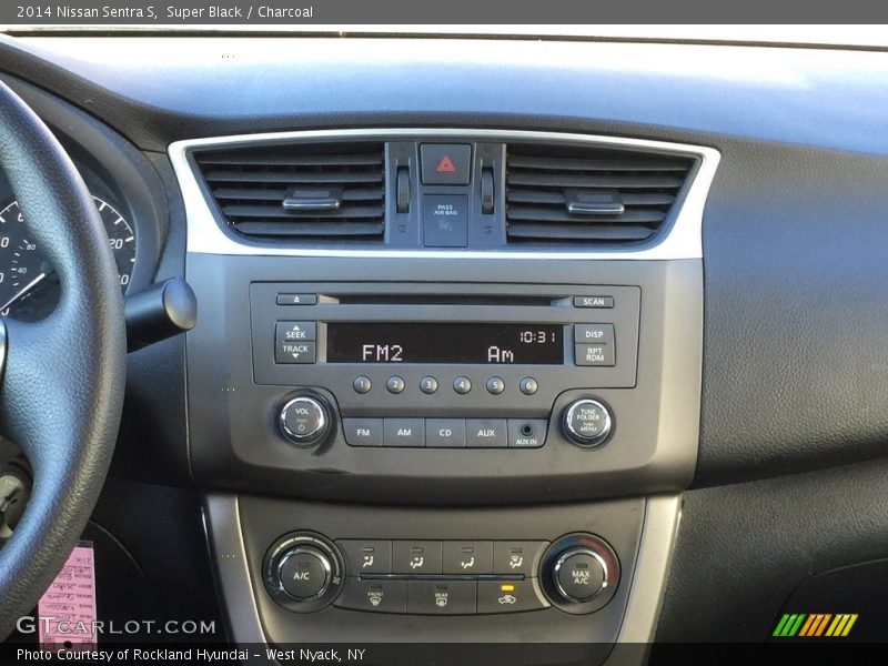 Super Black / Charcoal 2014 Nissan Sentra S