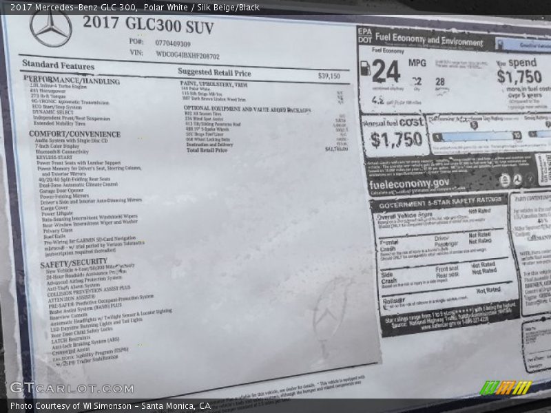 Polar White / Silk Beige/Black 2017 Mercedes-Benz GLC 300