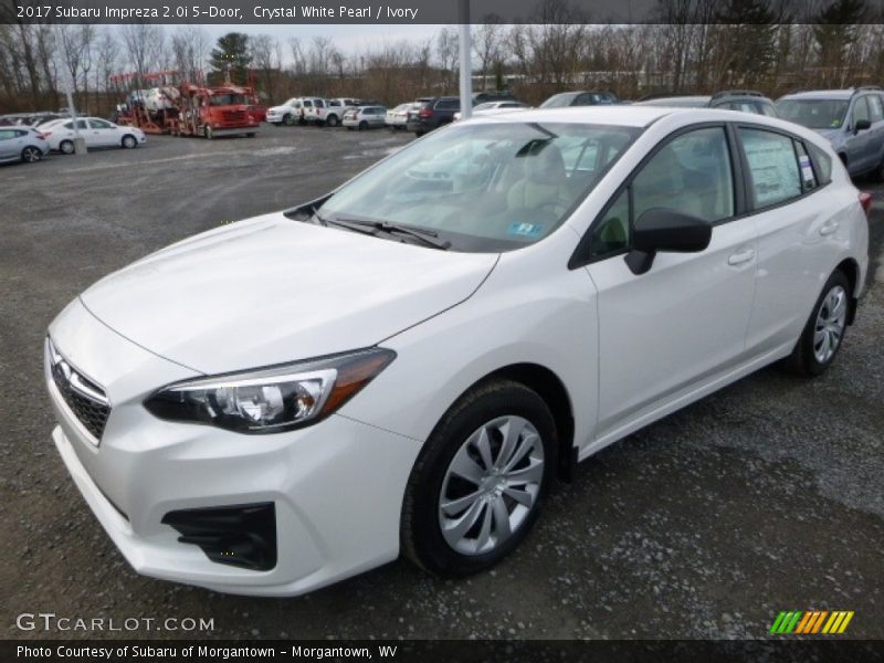 Front 3/4 View of 2017 Impreza 2.0i 5-Door