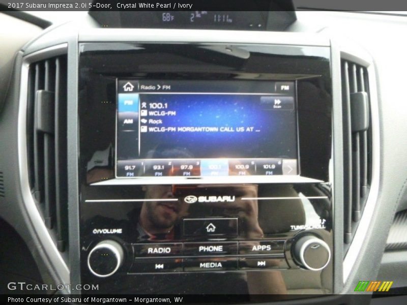 Controls of 2017 Impreza 2.0i 5-Door