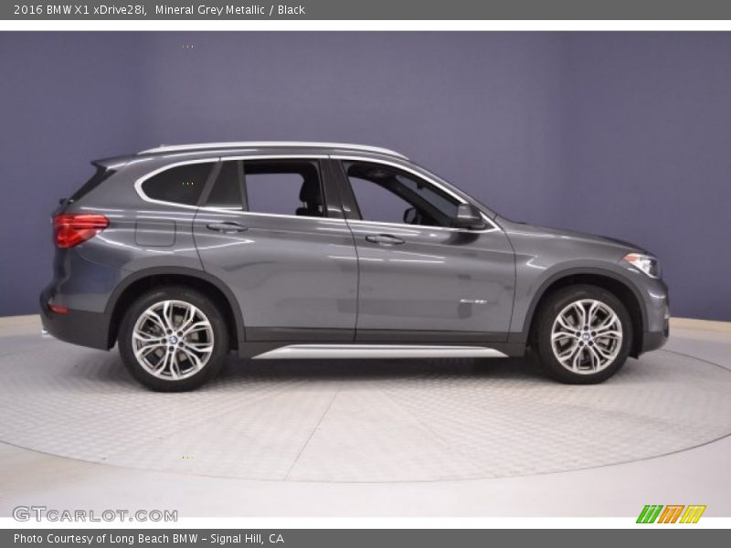 Mineral Grey Metallic / Black 2016 BMW X1 xDrive28i