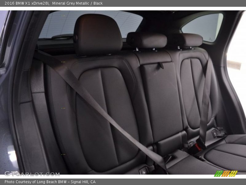 Mineral Grey Metallic / Black 2016 BMW X1 xDrive28i