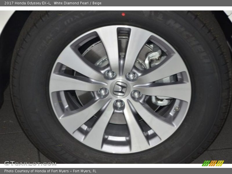 White Diamond Pearl / Beige 2017 Honda Odyssey EX-L