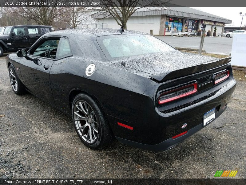 Pitch Black / Black 2016 Dodge Challenger SRT 392