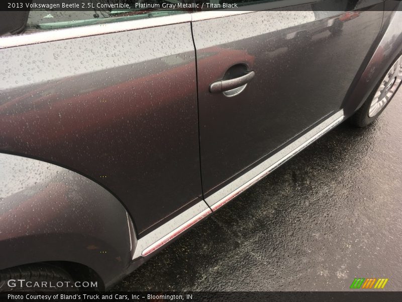 Platinum Gray Metallic / Titan Black 2013 Volkswagen Beetle 2.5L Convertible