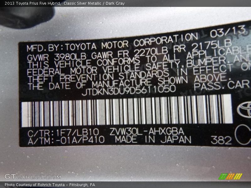 Classic Silver Metallic / Dark Gray 2013 Toyota Prius Five Hybrid
