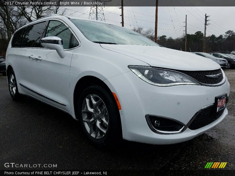Bright White / Black/Alloy 2017 Chrysler Pacifica Limited