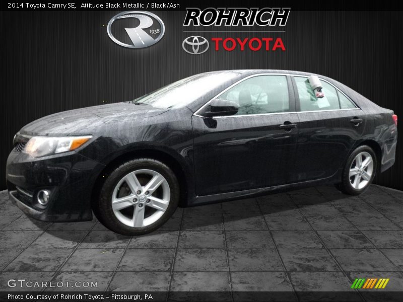Attitude Black Metallic / Black/Ash 2014 Toyota Camry SE