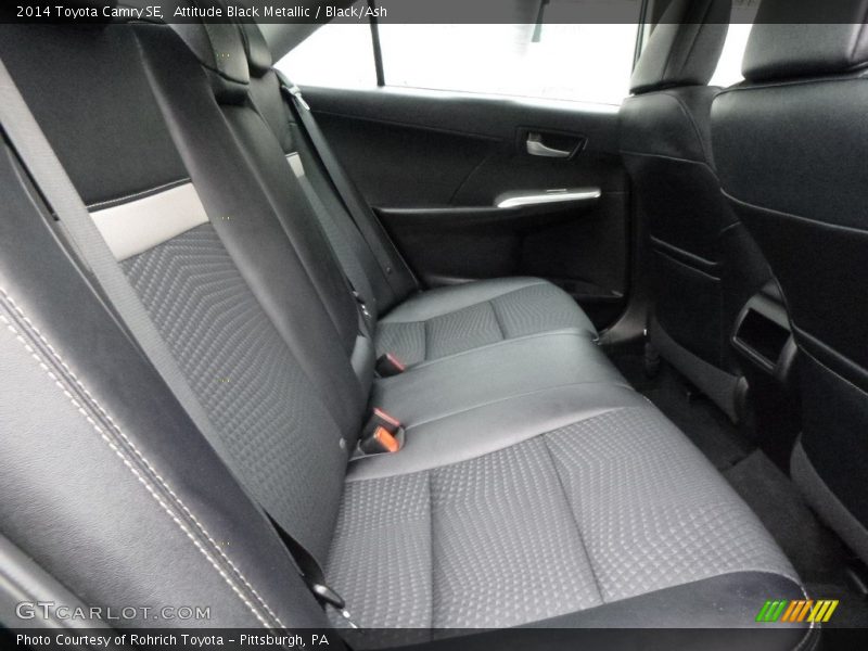 Attitude Black Metallic / Black/Ash 2014 Toyota Camry SE